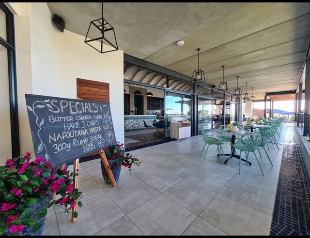 2 BEDROOM APARTMENT TO LET IN BALLITO CENTRAL
